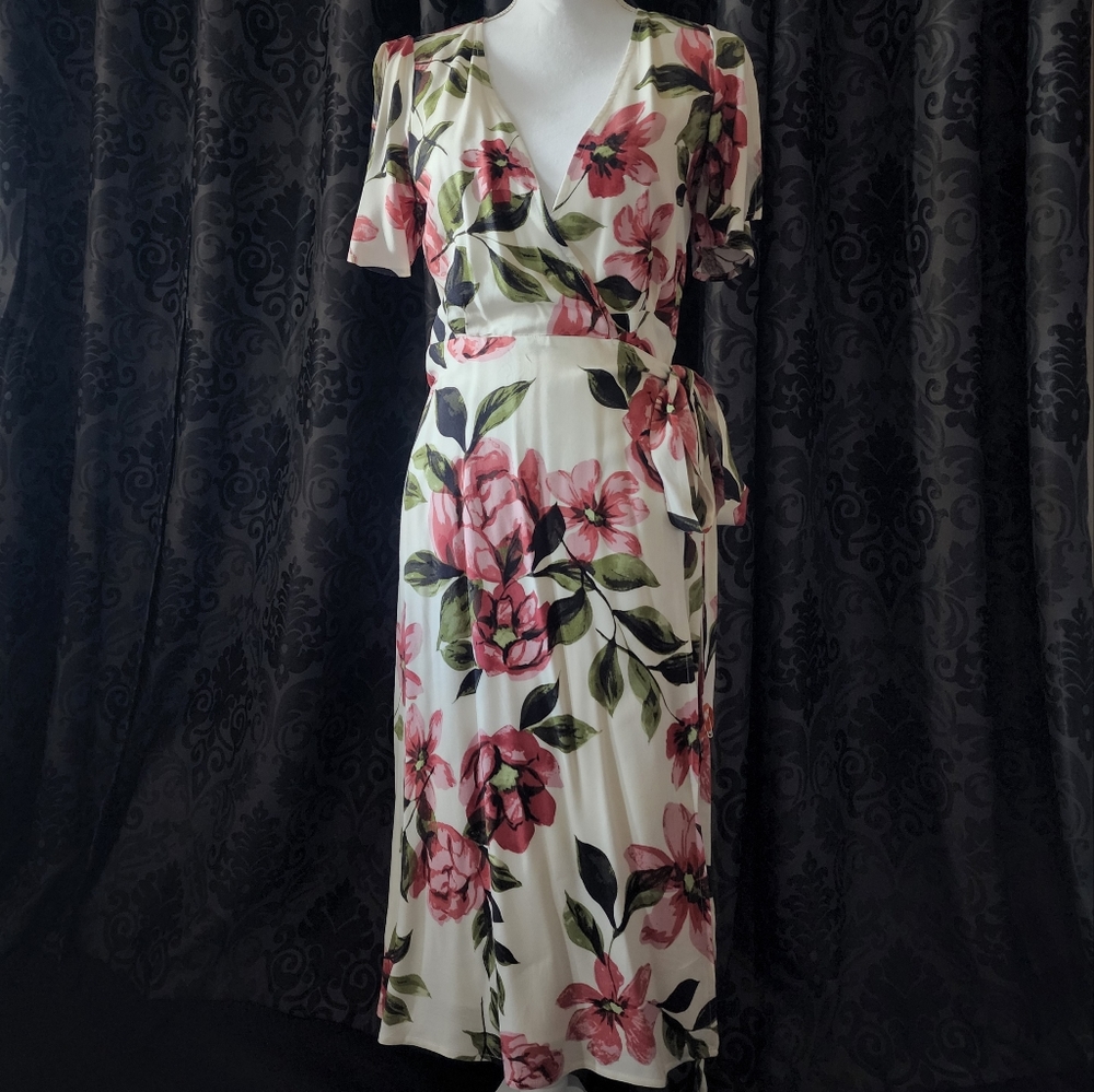Floral Wrap Midi Dress, size Small